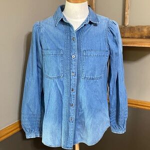 American eagle Blue Denim oversized Button-Up Shirt size small